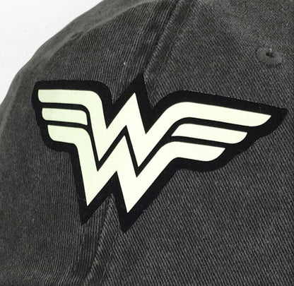 DC Comics Wonder Woman “Glow in the Dark Logo” Grey Vintage