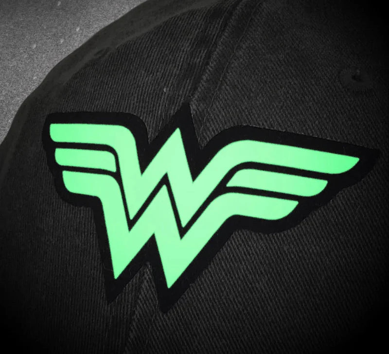 DC Comics Wonder Woman “Glow in the Dark Logo” Grey Vintage